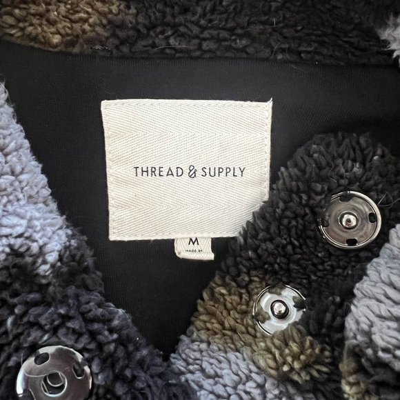 Thread & Supply Native Aztec Fleece - Picture 3 of 4